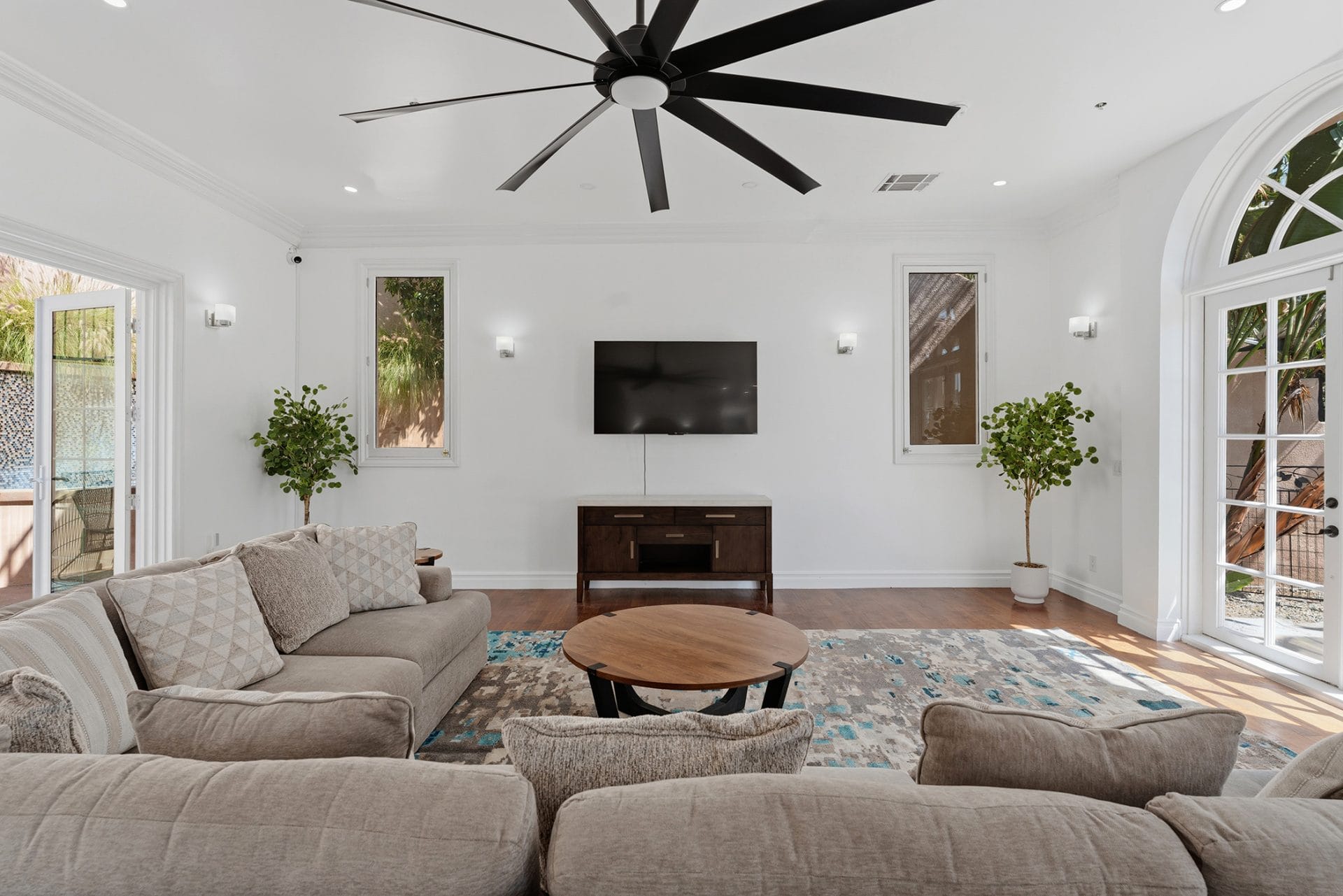 Living room Alta Centers